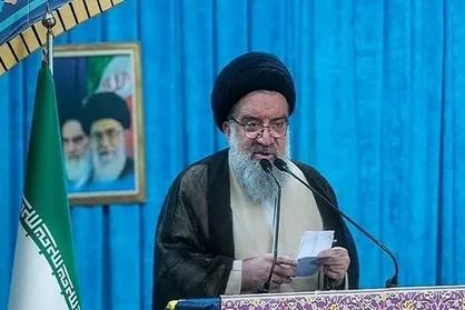 آیت&zwnj;الله خاتمی: مردم حتی یک لحظه از نظام و انقلاب جدا نشدند / مهمترین عامل نگه داشتن مردم در صحنه، حل معیشت آنان است