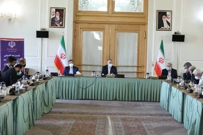 نشست هم اندیشی وزیر امور خارجه کشورمان با مدیران مسئول رسانه&zwnj;ها