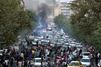 غربی&zwnj;ها در جریانات اخیر از ابزار تحریم به عنوان یک چماق استفاده کردند/ نقش کلیدی سلبریتی&zwnj;ها و شهرت معاشان در دامن زدن به اغتشاشات