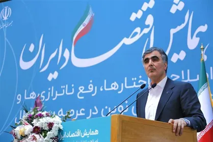 کاهش رشد نقدینگی به ۲۶.۲ در آبان/ تراز تجاری کشور هم اکنون مثبت ۱۱ میلیارد دلار