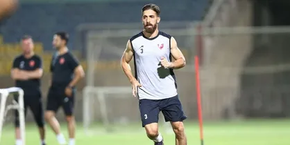 مدافع پرسپولیس: شاید فیفا هم به این قوانین ملی و به نفع باشگاه خاص بخندد!