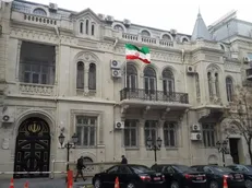 سفارت ایران در لهستان: مبارزه ملت ایران با زور و سلطه از طریق مقاومات ریشه در مکتب عاشورا دارد + عکس