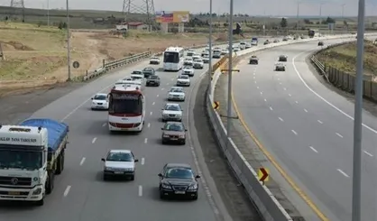 رانندگان از توقف در حاشیه آزادراه&zwnj;های قزوین خودداری کنند