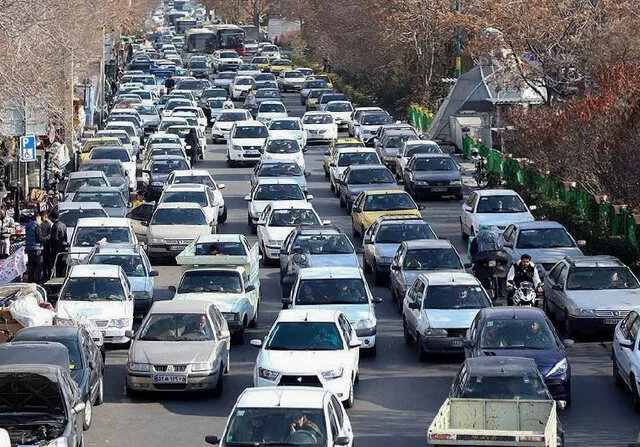 ترافیک نیمه‌سنگین در محور‌های کرج-چالوس، هراز و آزادراه قزوین-کرج