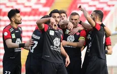پرسپولیس دوبازی بعدی را ببرد قهرمان نیم فصل می‌شود