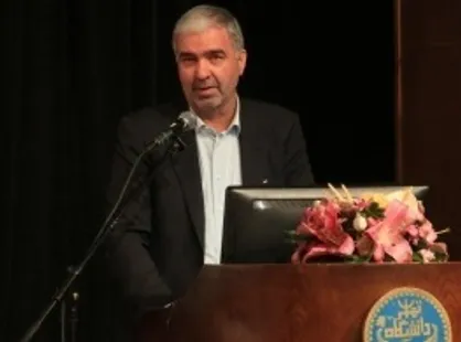 تمام انجمن&zwnj;های علمی درخواست کرده&lrm;اند به مناطق زلزله زده بروند/ دفاع مقدس هویت جوانان ما را می&zwnj;سازد