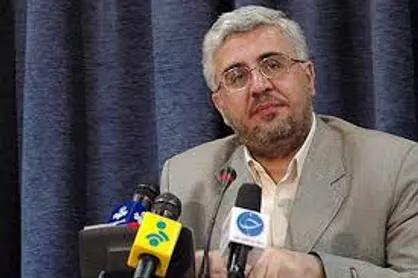دانشگاه آزاد را طایفه&zwnj;ای نمی&zwnj;توان اداره کرد/ آموزش بدون پژوهش ما را به جایی نمی&zwnj;رساند