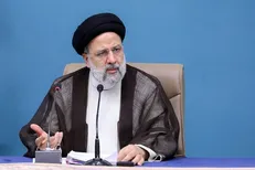 هویت دینی و ملی جوانان را از آسیب اخلاقی دور نگه می‌دارد