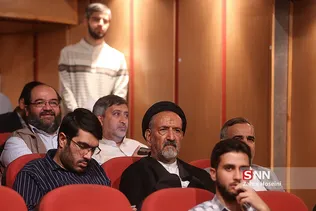 مراسم رونمایی از کتاب همسایه سدر و همسفر رود