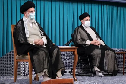 دیدار رئیس&zwnj;جمهور با رهبر انقلاب اسلامی در آستانه سفر به چین