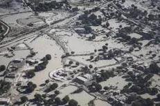 کمک ۳۲۴ میلیون تومانی نمازگزاران استان تهران به سیل‌زدگان