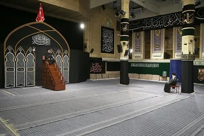 مراسم عزاداری شب عاشورای حسینی با حضور رهبر انقلاب برگزار شد