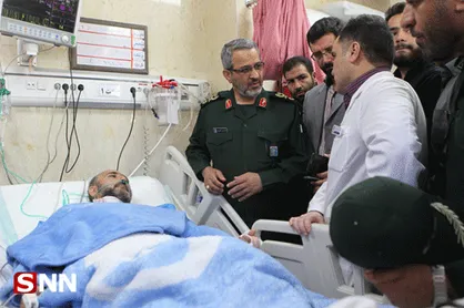عیادت سردار غیب پرور از روحانی مجروح حادثه ایستگاه متروی شهرری
