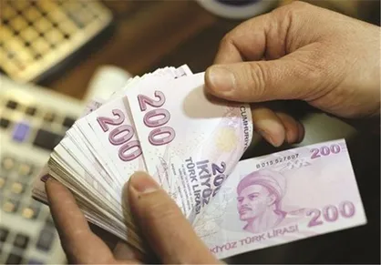 ۳ ارزی که از تحریم نفتی ایران بیشترین زیان را می&zwnj;بینند