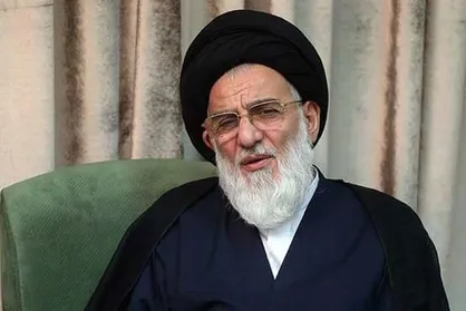 مخالف سفر به خارج برای درمان بودم؛ پزشکان اصرار داشتند/ در آلمان هم سراغ پزشکان ایرانی رفتم