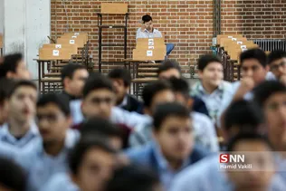 تماشای بازی پرسپولیس و کاشیما آنتلرز در دبیرستان البرز
