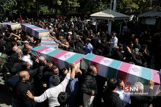 تشییع پیکر 135 شهید گمنام