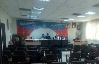 تهرانی: آینده سیاسی انقلاب را کسانی می&zwnj;سازند که بدون حب و بغض مسائل را تحلیل می&zwnj;کنند/ جوادی: باید به دولت پیر، فربه و ناکارآمد کمک کنیم