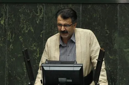 آموزش و پرورش وزیری می&zwnj;خواهد که به رانت خواری&zwnj;ها &laquo;نه&raquo; بگوید