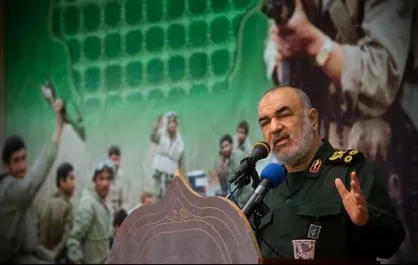 سرلشکر سلامی: بسیج نقطه کانونی عزت امت اسلامی است/ حل مسائل و مشکلات، استراتژی اصلی بسیج