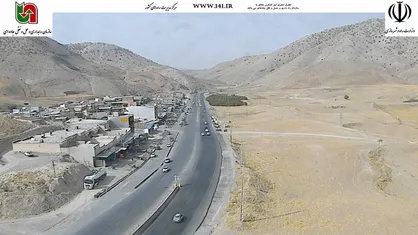حرکت پر سرعت خودرو&zwnj;ها در مسیرهای منتهی به مرز مهران+ تصاویر