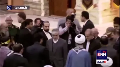 حضور پزشکیان با چفیه در گردهمایی سراسری مسئولین بسیج دانشجویی و طلاب بسیجی