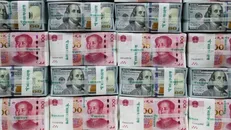فایننشال‌تایمز: یوان چین در مسیر جایگزینی تدریجی با دلار است