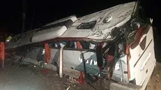 ۷ کشته و ۲۲ مصدوم در واژگونی اتوبوس در محور سبزوار به نیشابور
