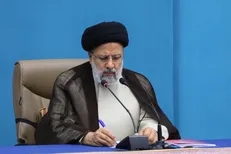 پیام تسلیت رئیسی در پی درگذشت مادر شهیدان والامقام جواد سپهری