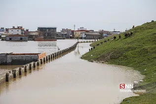 روستای آق قلا در چهارمین روز جاری شدن سیل