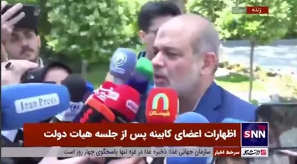 پاسخ وزیر کشور به سوالی درباره گواهینامه موتورسیکلت برای بانوان: فعلا چیزی در دستورکار نیست