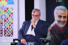 سردار سلیمانی نگاهی بی‌انت‌ها به مبارزه با دشمن داشت