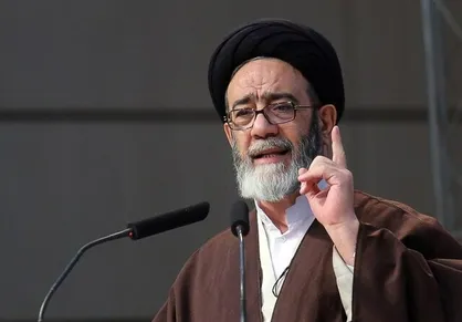 تذکر چند باره امام جمعه تبریز در مورد مشکلات اراضی فاز ۲ خاوران/ وزیر راه پای درد و دل مالکان + فیلم