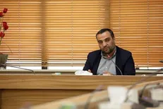 شهردار کرج در جمع دانشجویان درباره استفاده شخصی از بیت‌المال توضیح دهد