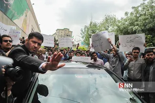
حضور محمدجواد ظریف در دانشگاه امیرکبیر
