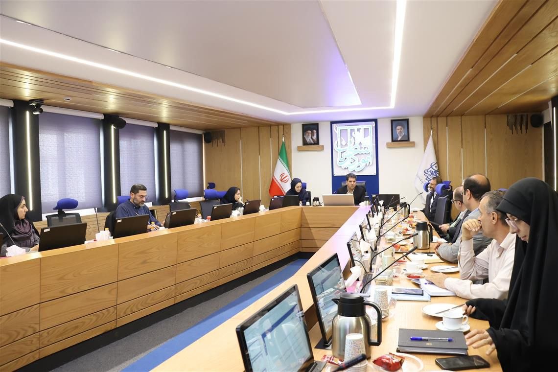 بررسی و بازنگری شیوه‌نامه بورس صنعت و مشاغل با حضور معاونان آموزشی ۶ دانشگاه برتر تهران