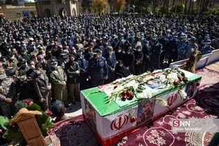 تشییع پیکر خلبان شهید «صادق فلاحی» در شیراز