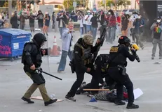 درگیری پلیس لس آنجلس با معترضان به دستگیری مهاجران
