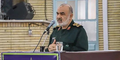 سرلشکر سلامی: اگر آمریکایی ها برای شناورهای ما مخاطره ایجاد کنند هدف قرار می گیرند