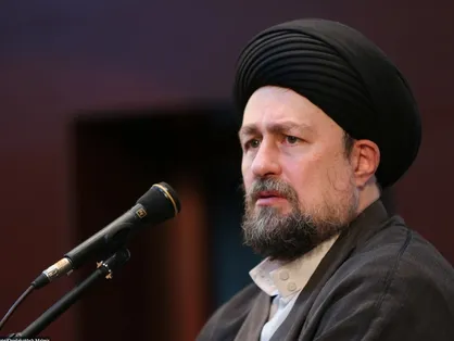 عزت گاهی با جنگ پدید می&zwnj;آید بعضی وقت&zwnj;ها با ایستادگی بر مواضع در میدان مذاکره