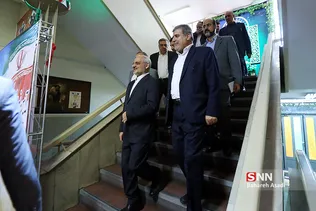 نواختن زنگ انقلاب در مدرسه رفاه