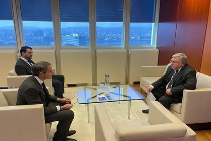 &laquo;اولیانوف&raquo;: با &laquo;گروسی&raquo; درباره برنامه هسته&zwnj;ای ایران رایزنی کردم