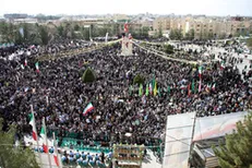 ایران در جدال تاریخی حق و باطل مقتدرانه به راه خود ادامه می‌دهد