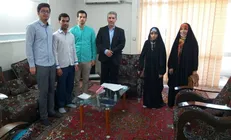 مطالبات دانشجویان را با حضور در جمع دانشجویان به صورت فصلی پیگیری خواهم کرد