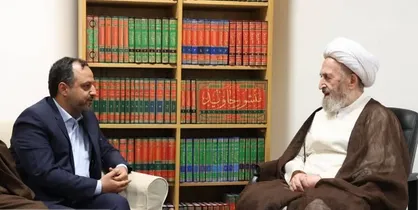 آیت&zwnj;الله سبحانی: نباید به بانک&zwnj;ها اجازه تجارت داده شود