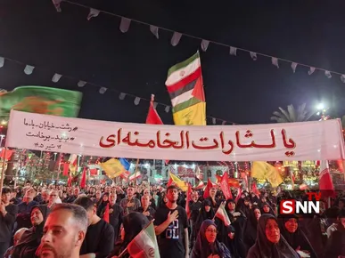 «یا لثارات الخامنه‌ای»/پارچه نوشته معروف مردم رشت در  موج صد و بیست و پنجم حماسه+عکس