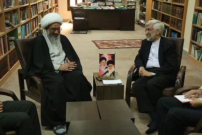 برخی می گویند نقد نکنیم که برداشت انتخاباتی نشود؛ خب بشود!