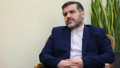 وزیر ارشاد: وقتی پرچم کشور به میان می&zwnj;آید همه پشت آن هستیم