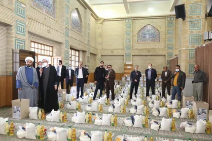 توزیع ۱۵۰ بسته معیشتی از سوی دانشگاه تبریز در بین نیازمندان