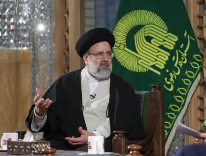 آستان قدس با کمتر از یک هزارم بودجه دولت، ۱۰۰۰ شغل ایجاد کرد/ تولید دارو&zwnj;های ارزان قیمت برای بیماران خاص